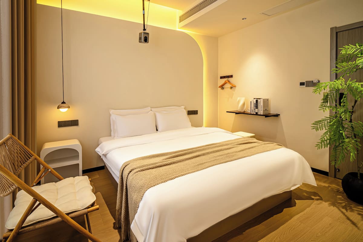 Comfort Double Room, City View