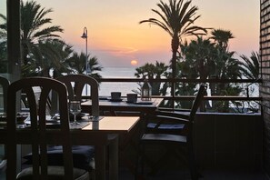 Outdoor dining - Almuñecar / Velilla Sea View (Almuñécar)