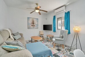 TV, stereo - Maison Almuñecar centre ! vue mer château montagne (Almuñécar)