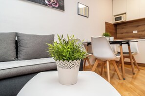 Standard Apartment, Garden View | Living area - Apartment Sinanovic 2 (Vir)
