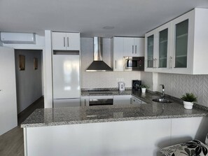 Fridge - Estupendo apartamento al mar (Velilla-Taramay)