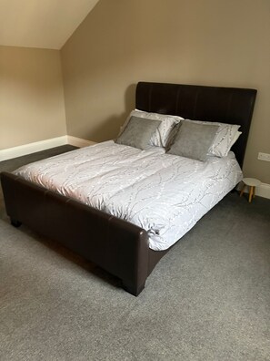 Room - Cherry Tree Inn  (Horbury)