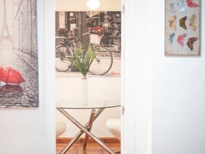 Interior - Bright apartment in city center - 6 guests (Granada)