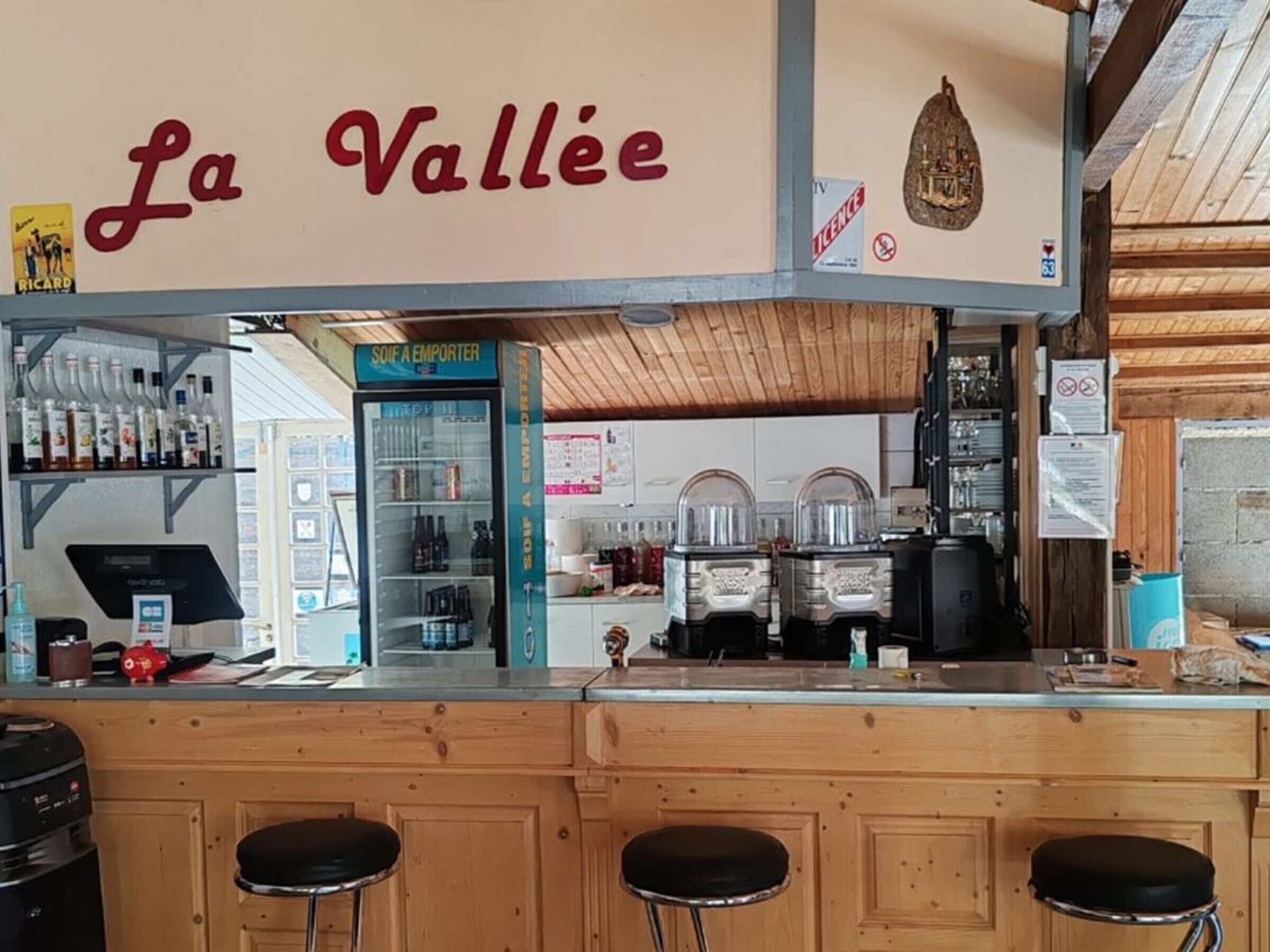 Bar (en la propiedad)