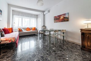 Apartment | Living area - Livia's Vatican House - Metro Aurelia (Rome)