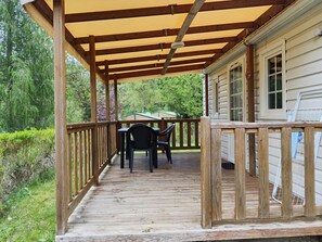Ulkoruokailutilat