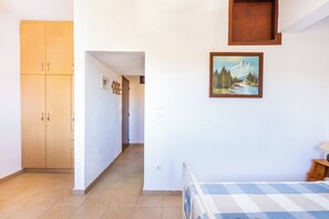 1 Schlafzimmer, Bügeleisen/Bügelbrett, kostenloses WLAN, Bettwäsche