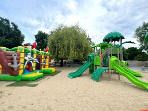 Children’s area - Mobile home with terrace - 6 guests (Grayan-et-l'Hôpital)