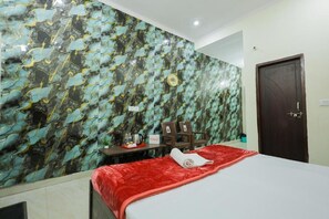 Room - Omji Ashram - Shri Jagannath Mandir (Vrindavan)