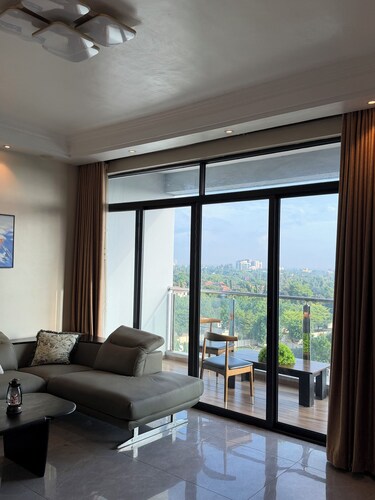 3BR Condo at Treasure Victoria Apt, New Hub St, Mikocheni with gym and pool