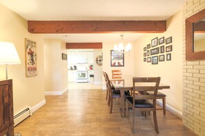 Dining - Official Seasons RMC Condo 01B - 2 Bedroom - sleeps 8 (Bartlett)