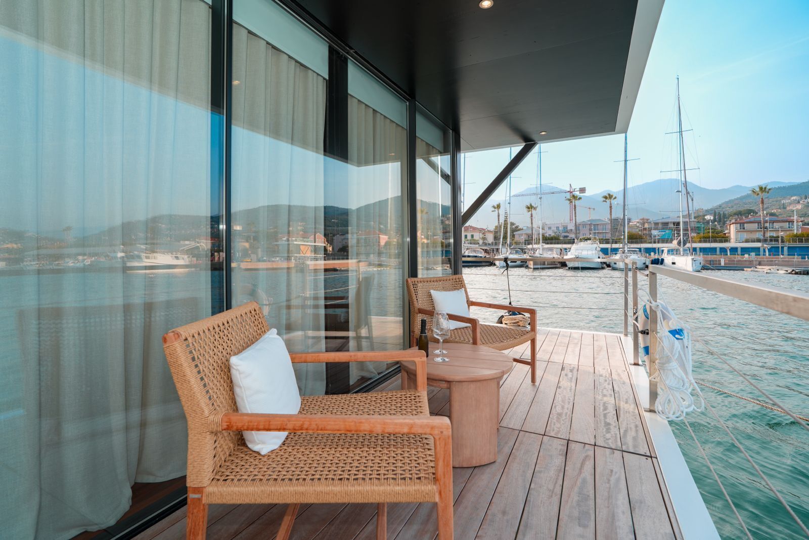 Luxury Suite, Sea View | Terrace/patio