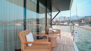 Luxury Suite, Sea View | Terrace/patio