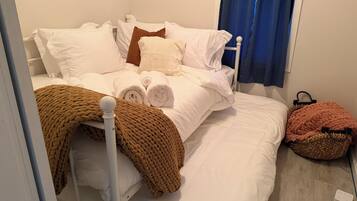 2 bedrooms, free WiFi, bed sheets