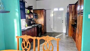 Deluxe Villa, Balcony, Partial Ocean View | Private kitchen | Toaster