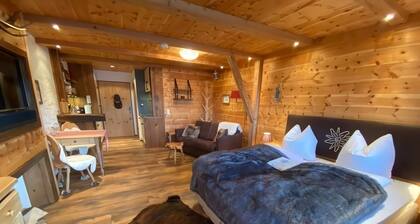 AlpenglĂŒhen â GemĂŒtliches Apartment fĂŒr zwei in Inzell