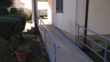 Enceinte de lâhĂ©bergement