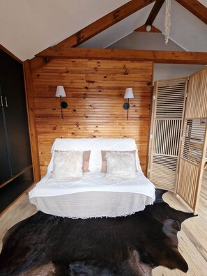 Room - Lakeside chalet (2A) (Laffrey)