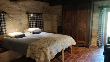 5 chambres, fer et planche Ă repasser, Wi-Fi, draps fournis