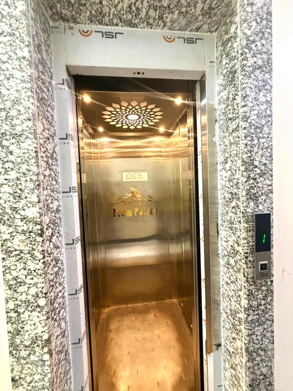 Interior - hotel shree prem palace (Ujjain)