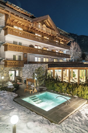 Sauna, Whirlpool, Türkisches Bad/Hamam, Körperbehandlungen. HOTEL GRAN PARADIS