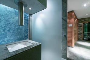 Sauna, vasca idromassaggio, bagno turco/hammam, trattamenti per il corpo