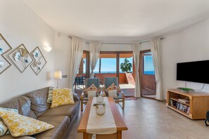 Living area - Apartment 'Estilo El Higuerón' with Sea View, Wi-Fi, and Air Conditioning (Benalmádena)