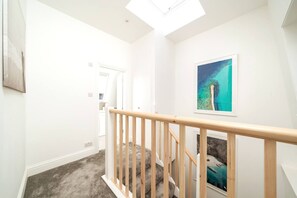 House - Chelsea 5BR Family Home Walk to Earl s Court Tube (London)