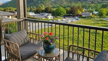 Family Apartment, Balcony, Mountain View | Mountain view