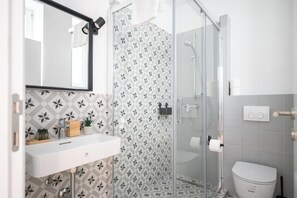 Classic-Studio, Blick auf den Innenhof | Badezimmer