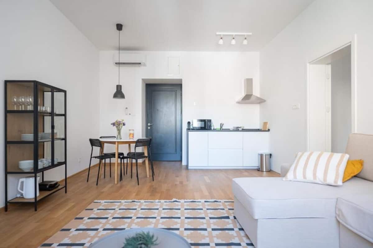 Deluxe-Apartment, Stadtblick | Wohnbereich