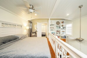 2 bedrooms, iron/ironing board, free WiFi, bed sheets - Twin Palms on Julia - Heart Of It All - 2BD/2Bath - May - August 10% off! (Key West)