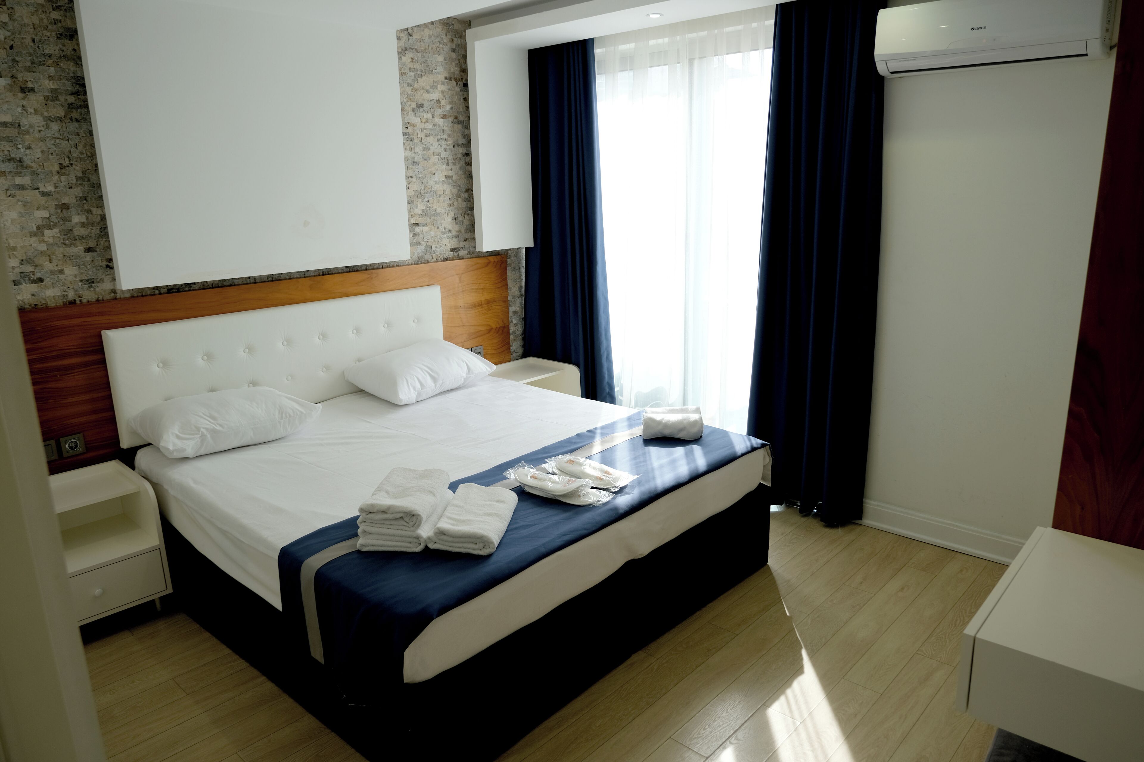 Standaard kamer, 1 twee- of 2 eenpersoonsbedden, uitzicht op stad | Gratis wifi