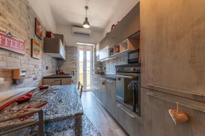 Private kitchen - Giorgia Flat - Tiburtina Train Station (Rome)