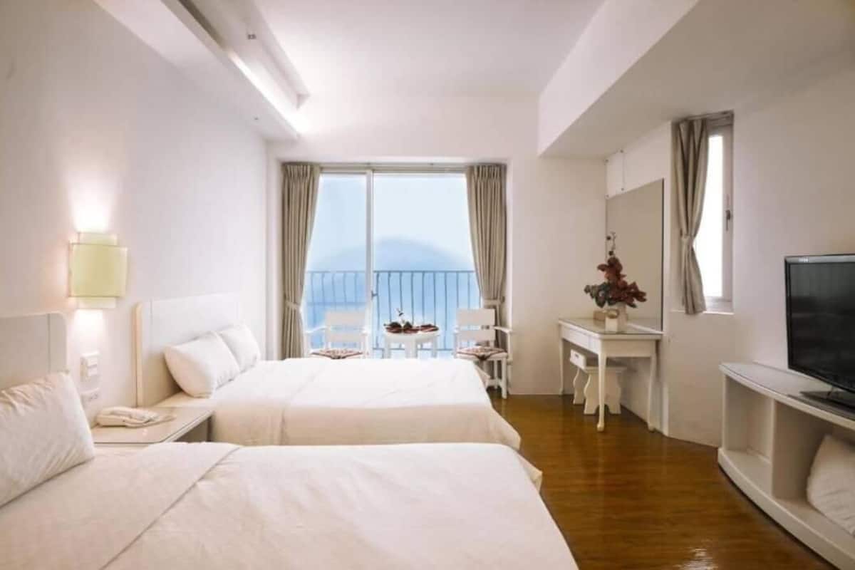 Deluxe Quadruple Room, Lake View