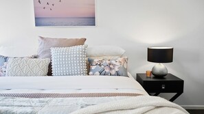 2 slaapkamers, een strijkplank/strijkijzer, gratis wifi, beddengoed