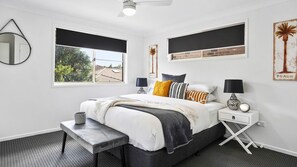 2 bedrooms, iron/ironing board, free WiFi, bed sheets - Lennox Belle - Stroll to the Beach and Lake (Lennox Head)