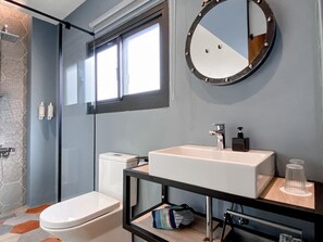 Comfort Double Room | Bathroom - Island Hearth Chiayi Hotel (Chiayi City)