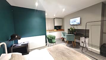 Chambre Double, 1 lit double, non-fumeurs, coin cuisine | Fer et planche Ă repasser, Wi-Fi gratuit