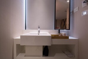 Bathroom - Island Hearth Xingyi Htoel (Chiayi)