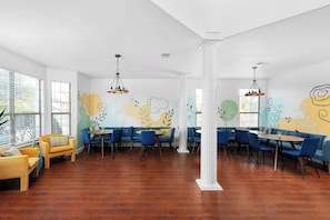 Dining - Grand 6BR 3BA Pool Escape Round Rock (Round Rock)