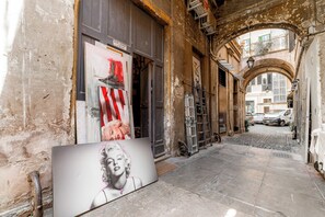 Studio Deluxe - utsikt mot innergården | Boendeområde