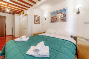 Estudio Deluxe, vistas al patio