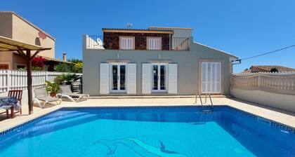 Ferienhaus in Cala Llombards mit Pool und Meerblick nahe Santanyí auf Mallorca