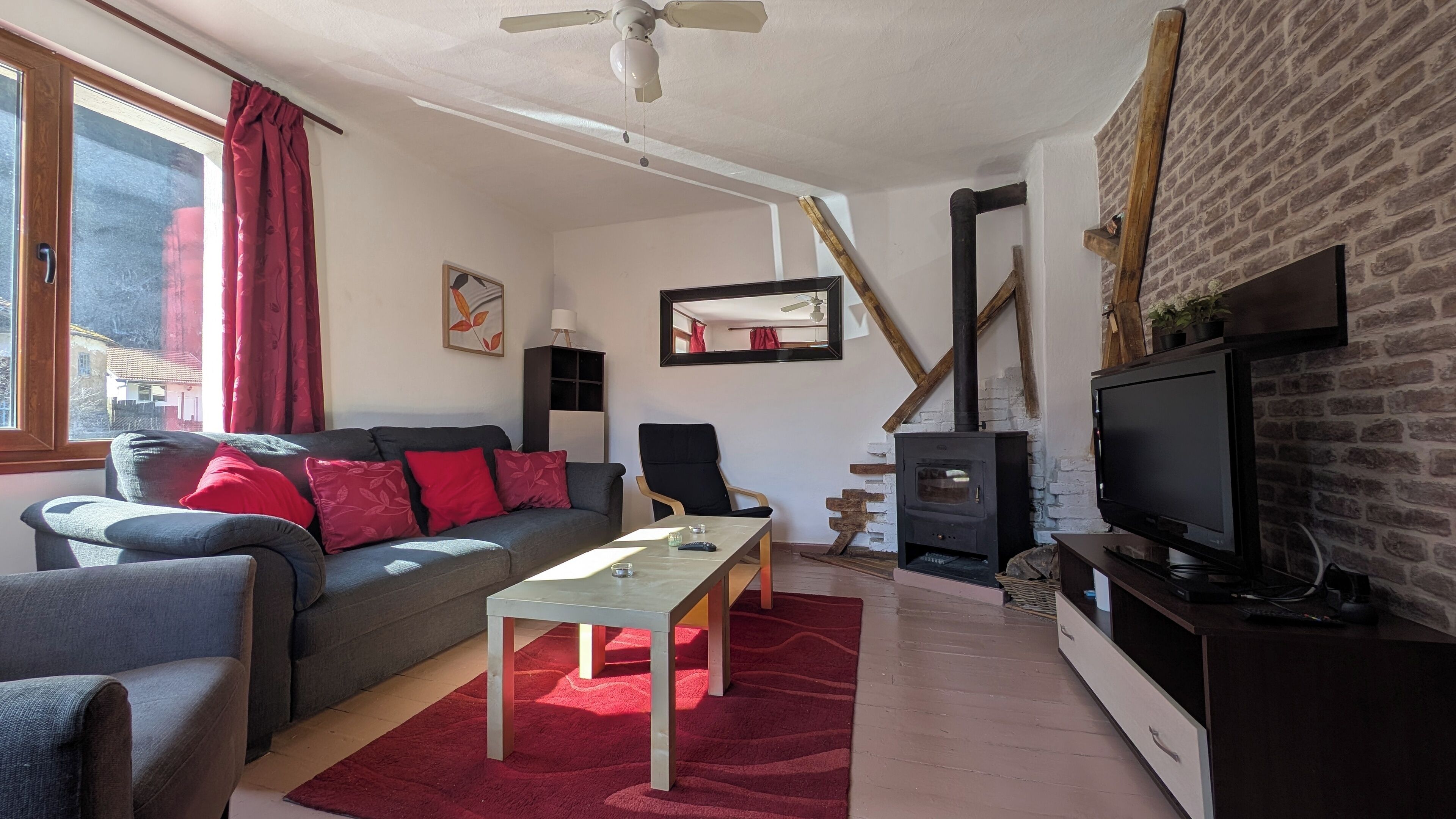 Large House In Mountain Village With Large Bbq Area, Sauna & Close To Ski Slopes - Govedartsi