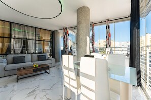 Apartment | Living room - Renovated Apartment in Torremolinos (Torremolinos)