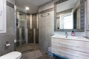Apartment | Bathroom - Renovated Apartment in Torremolinos (Torremolinos)