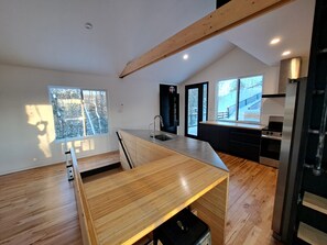 Private kitchen - Rock House -Beautiful Architecture in the trees nestled between two lakes (Grenville sur la Rouge)