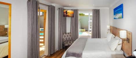 Chambre Double, patio, vue partielle sur l'océan