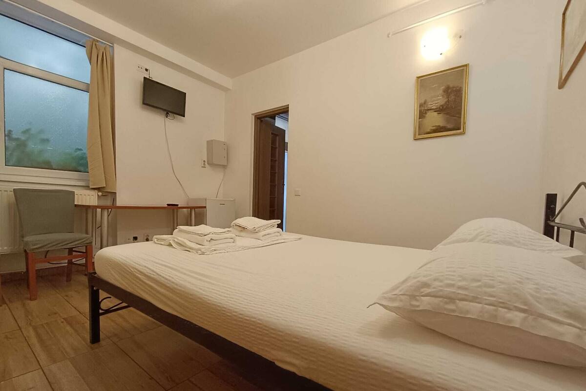 Studio | Iron/ironing board, free WiFi